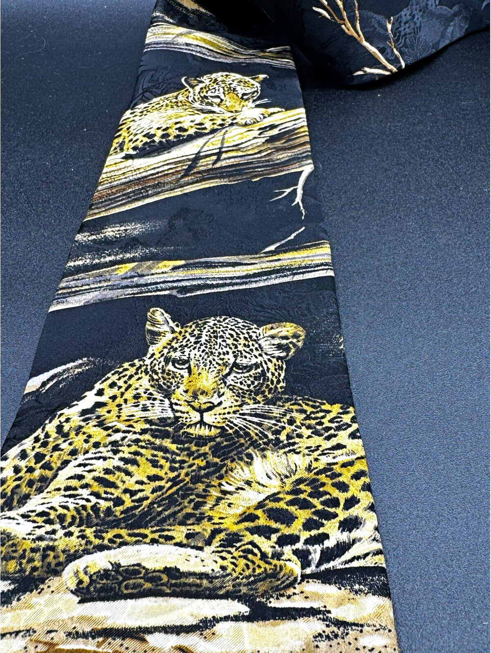 Vintage Endangered Species Leopard Silk Tie USA Wildlife 54.5” x 4”